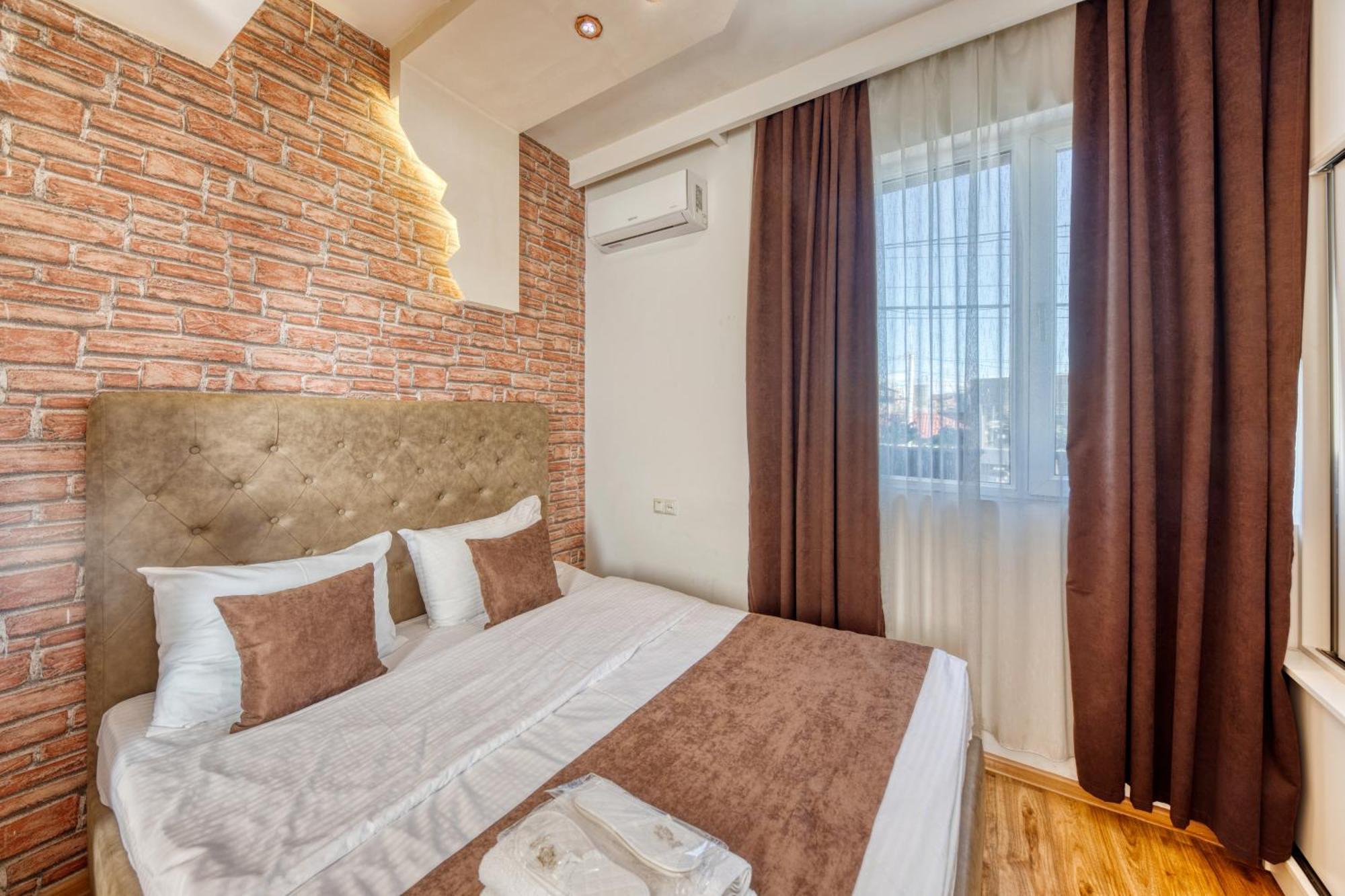 Aleppo Hotel Erywań Zewnętrze zdjęcie