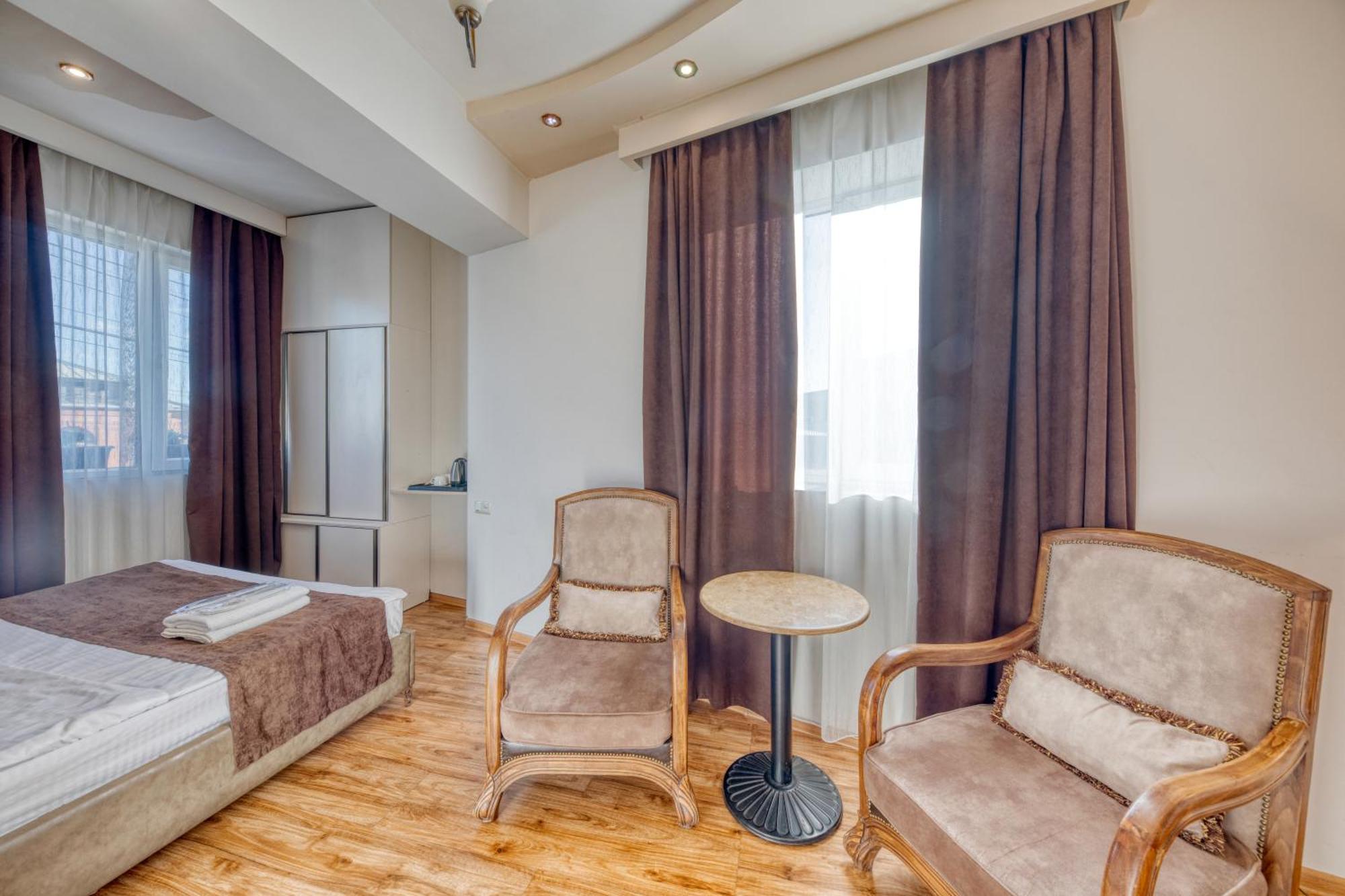 Aleppo Hotel Erywań Zewnętrze zdjęcie